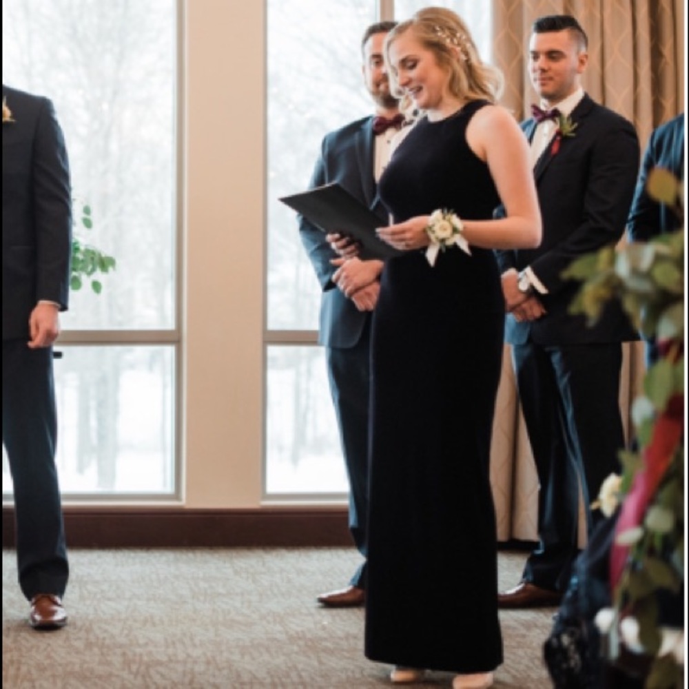 Classy yet sexy velvet dress